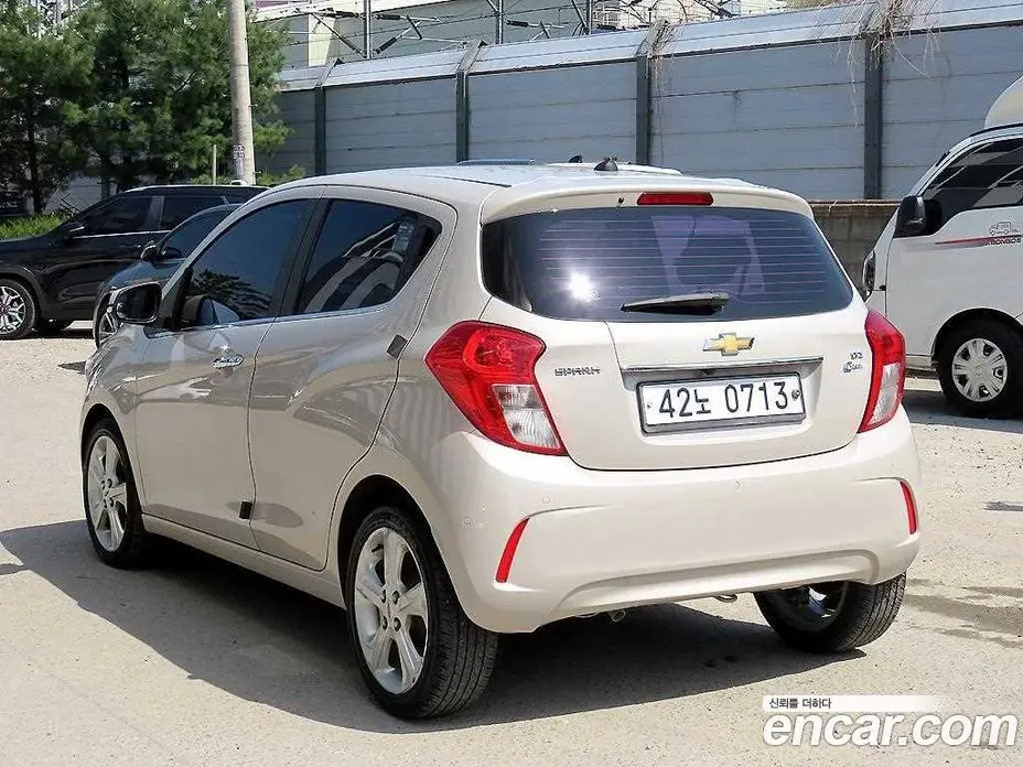 Chevrolet Spark 2016 1.0 автомат (гидро), фото 3