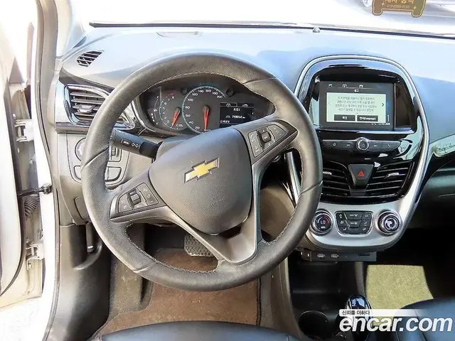 Chevrolet Spark 2016 1.0 автомат (гидро), миниатюра 8