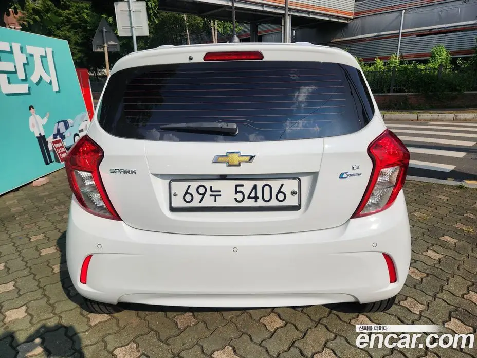 Chevrolet Spark 2018 1.0 автомат (гидро), фото 4 Chevrolet Spark 2018 1.0 автомат (гидро), фото 4