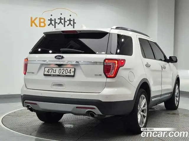 Ford Explorer 2016 2.3 автомат (гидро), миниатюра 3