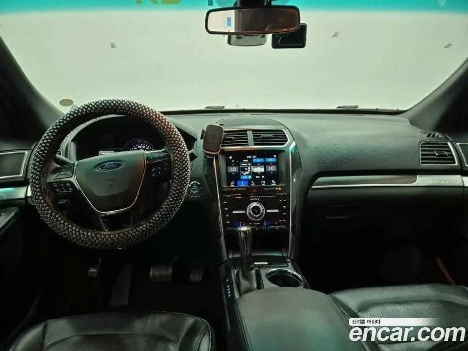 Ford Explorer 2016 2.3 автомат (гидро), фото 8