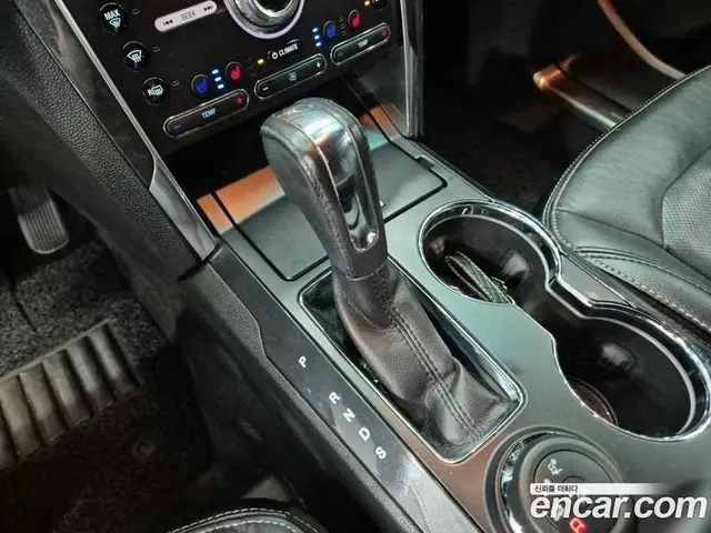 Ford Explorer 2016 2.3 автомат (гидро), миниатюра 9