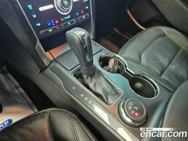 Ford Explorer 2017 2.3 автомат (гидро), миниатюра 8 Ford Explorer 2017 2.3 автомат (гидро), миниатюра 8