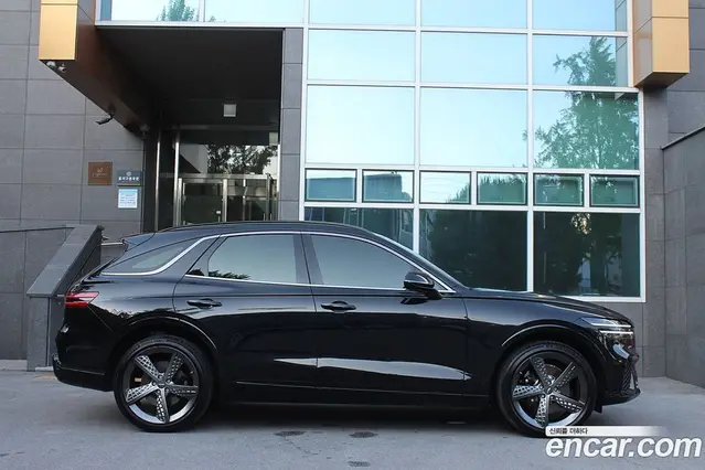 Genesis GV70 2023 2.5 автомат (гидро), миниатюра 3