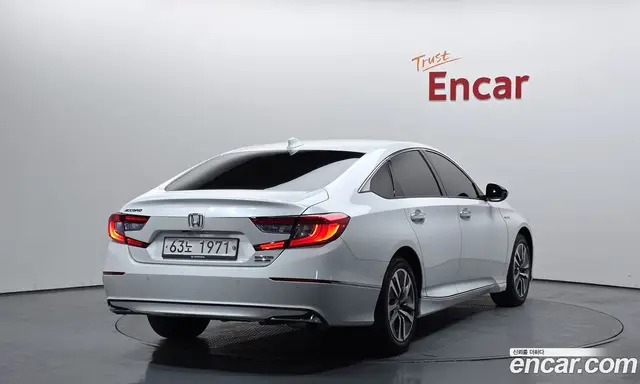 Honda Accord 2019 2.0 автомат (гидро), миниатюра 2