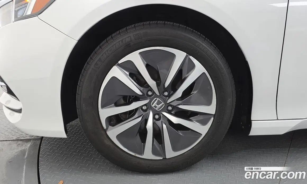 Honda Accord 2019 2.0 автомат (гидро), фото 5