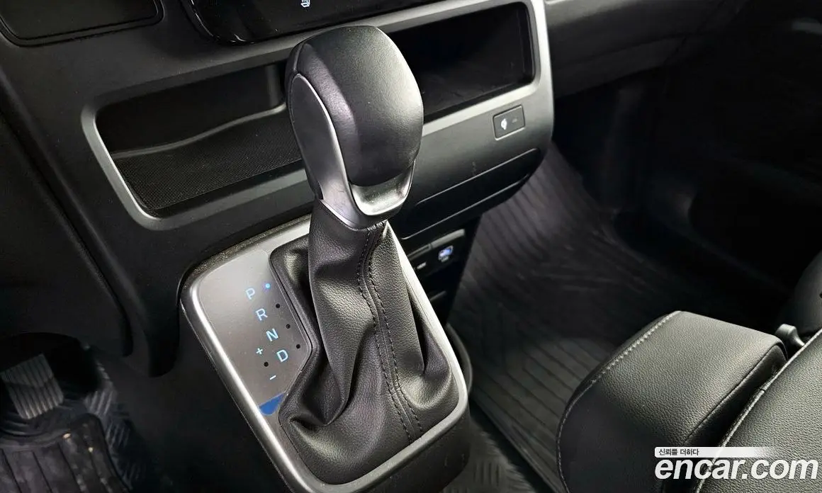 Hyundai Staria 2025 2.2 автомат (гидро), фото 9 Hyundai Staria 2025 2.2 автомат (гидро), фото 9