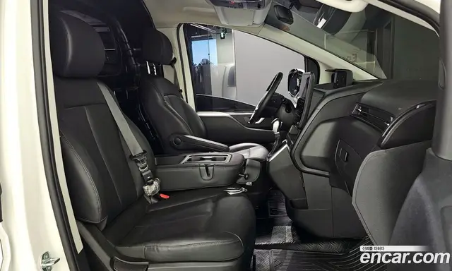 Hyundai Staria 2025 2.2 автомат (гидро), миниатюра 10 Hyundai Staria 2025 2.2 автомат (гидро), миниатюра 10