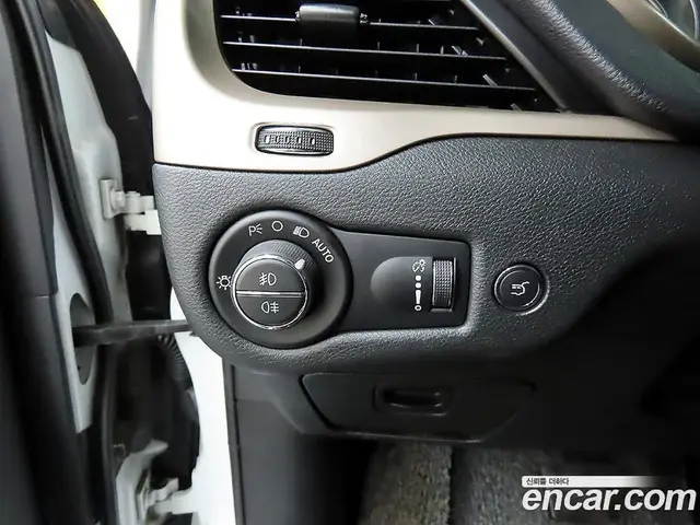 Jeep Cherokee 2015 2.0 автомат (гидро), миниатюра 12