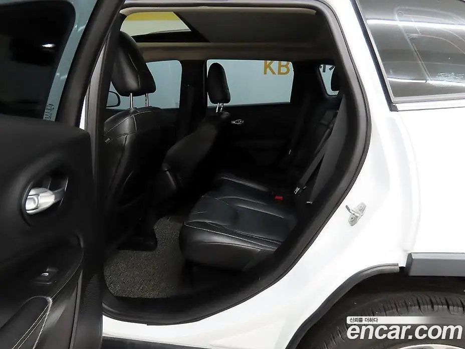 Jeep Cherokee 2015 2.0 автомат (гидро), фото 6