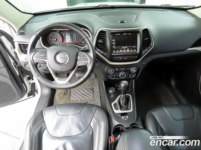 Jeep Cherokee 2015 2.0 автомат (гидро), миниатюра 7