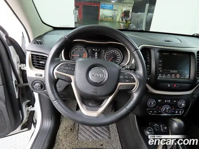 Jeep Cherokee 2015 2.0 автомат (гидро), миниатюра 9