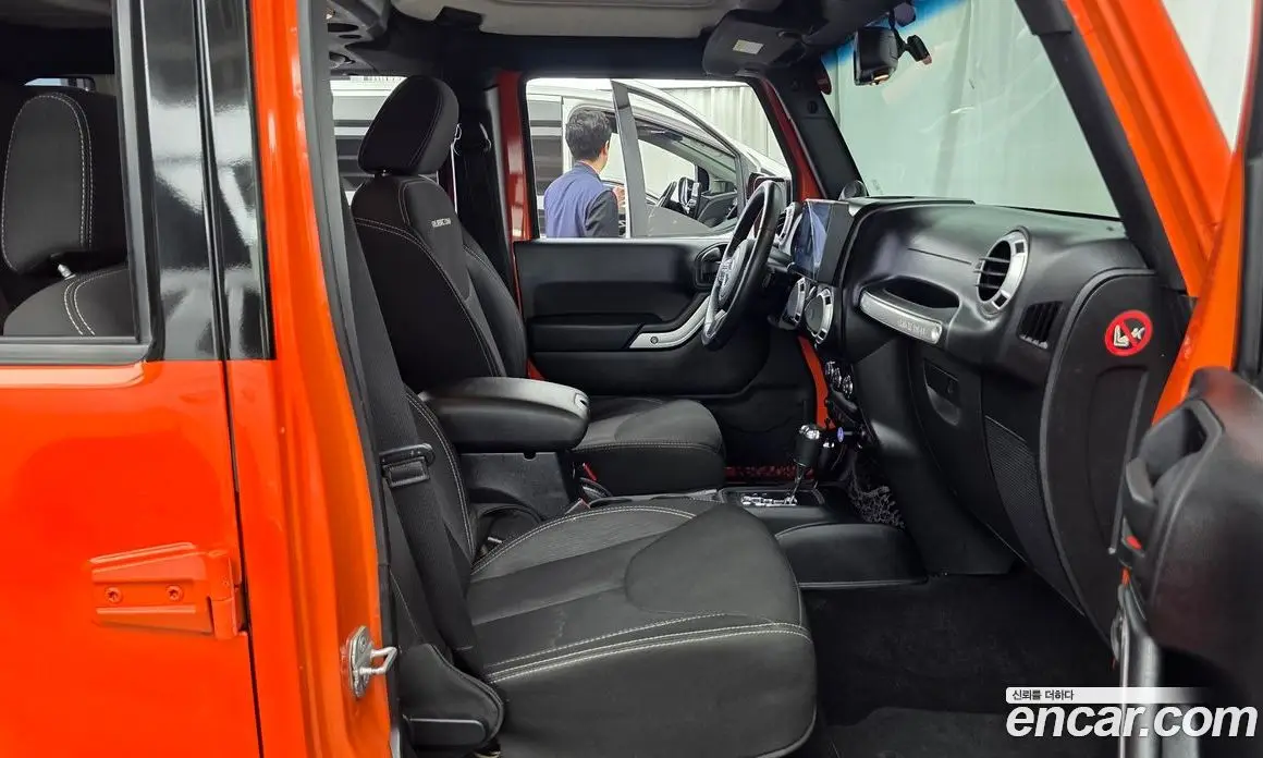 Jeep Wrangler 2014 2.8 автомат (гидро), фото 11 Jeep Wrangler 2014 2.8 автомат (гидро), фото 11
