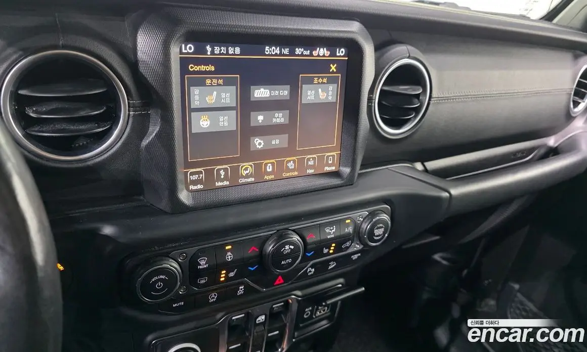 Jeep Wrangler 2019 2.0 автомат (гидро), фото 15 Jeep Wrangler 2019 2.0 автомат (гидро), фото 15