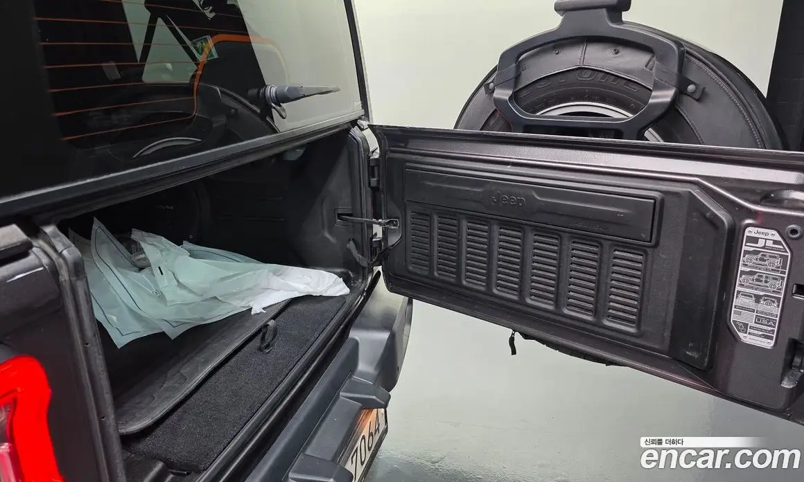 Jeep Wrangler 2019 2.0 автомат (гидро), фото 20 Jeep Wrangler 2019 2.0 автомат (гидро), фото 20