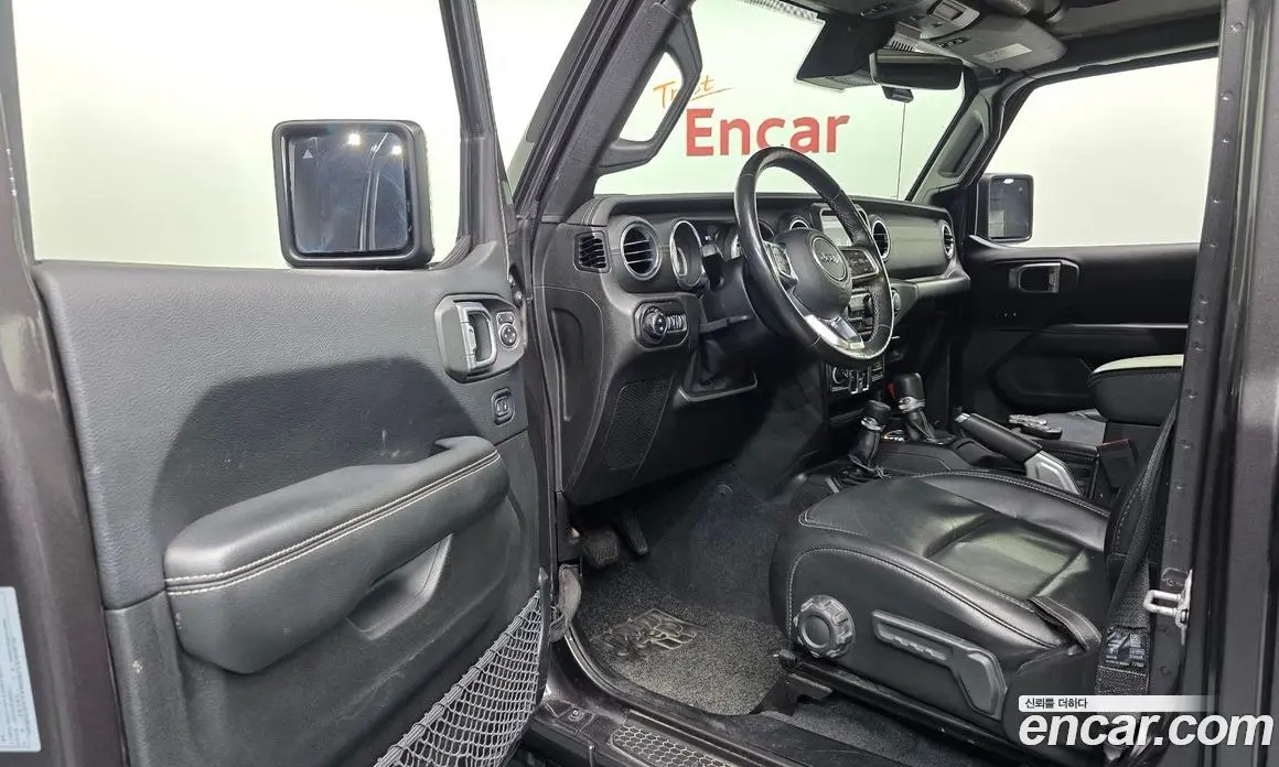 Jeep Wrangler 2019 2.0 автомат (гидро), фото 10 Jeep Wrangler 2019 2.0 автомат (гидро), фото 10