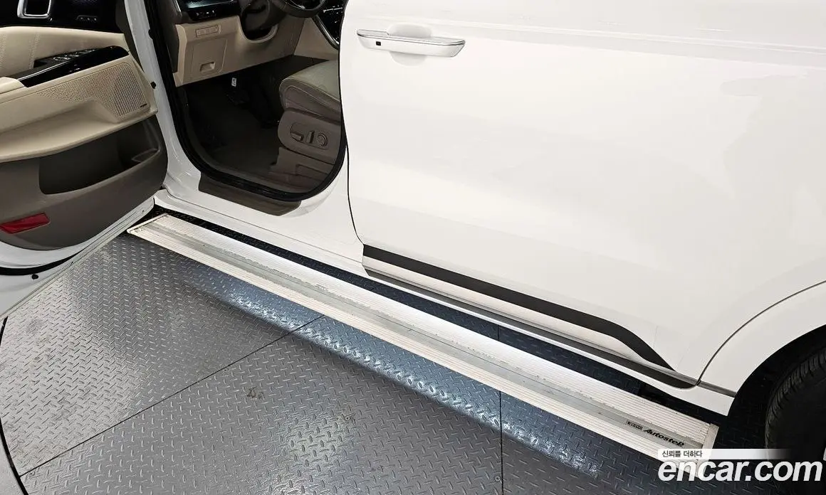 Kia Carnival 2022 3.5 автомат (гидро), фото 20 Kia Carnival 2022 3.5 автомат (гидро), фото 20