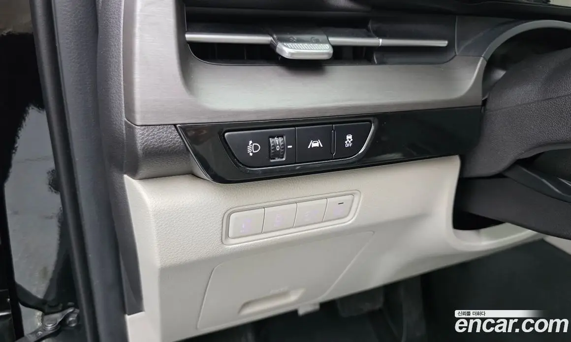 Kia Carnival 2023 2.2 автомат (гидро), фото 12 Kia Carnival 2023 2.2 автомат (гидро), фото 12