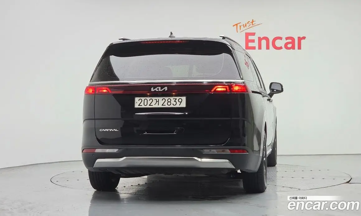 Kia Carnival 2023 2.2 автомат (гидро), фото 4 Kia Carnival 2023 2.2 автомат (гидро), фото 4