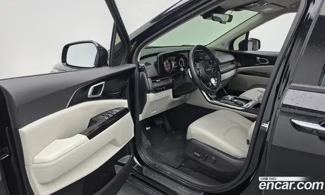 Kia Carnival 2023 2.2 автомат (гидро), миниатюра 10 Kia Carnival 2023 2.2 автомат (гидро), миниатюра 10