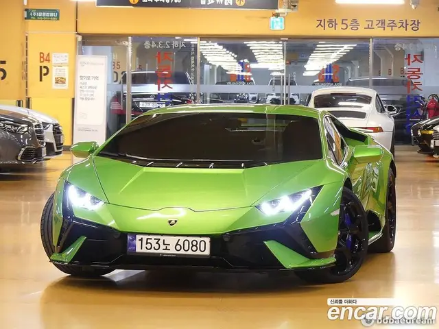 Lamborghini Huracan, 2023, 5 234 км Lamborghini Huracan, 2023, 5 234 км