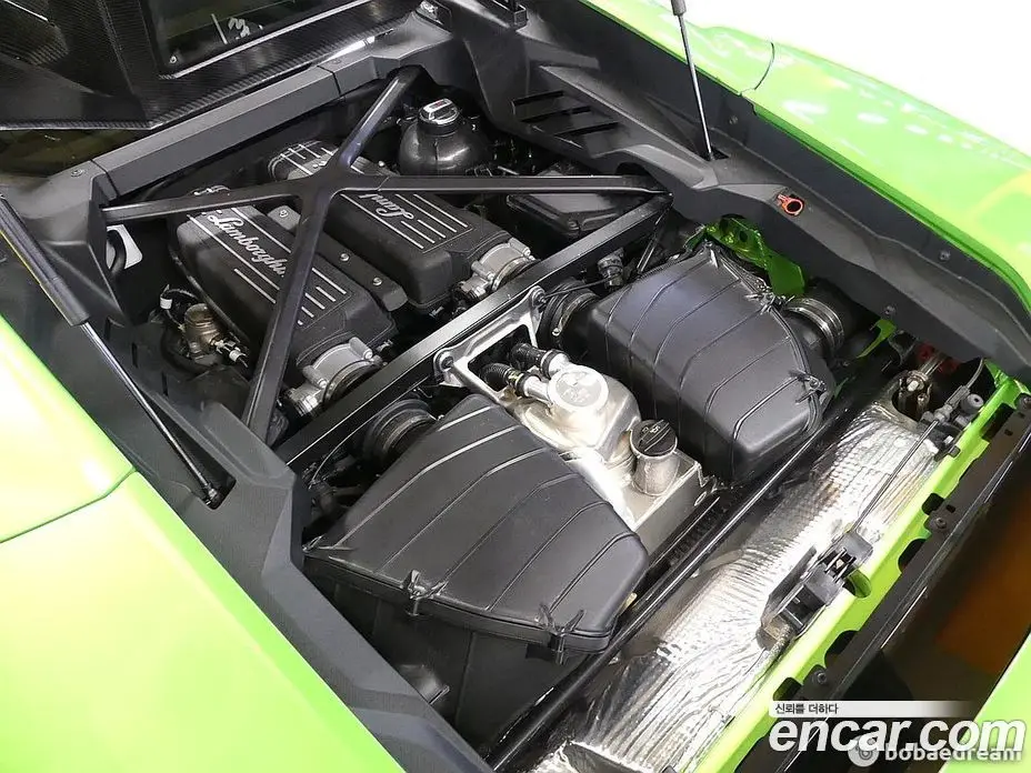 Lamborghini Huracan 2023 5.2 автомат (гидро), фото 18