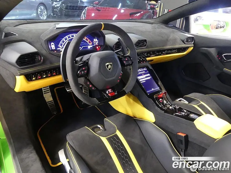 Lamborghini Huracan 2023 5.2 автомат (гидро), фото 5