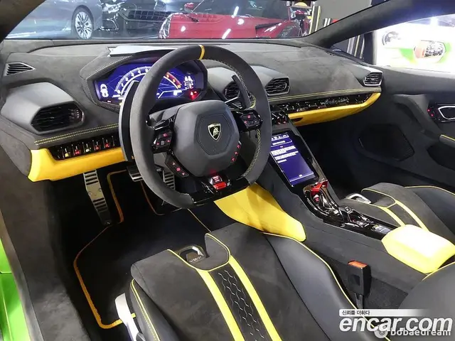 Lamborghini Huracan 2023 5.2 автомат (гидро), миниатюра 5