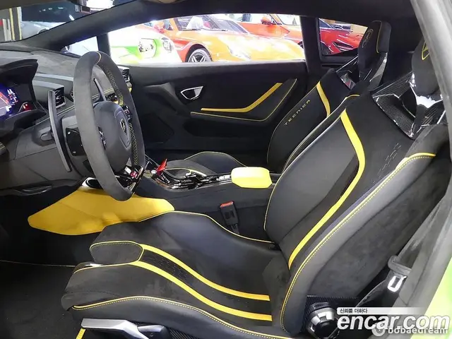 Lamborghini Huracan 2023 5.2 автомат (гидро), миниатюра 7