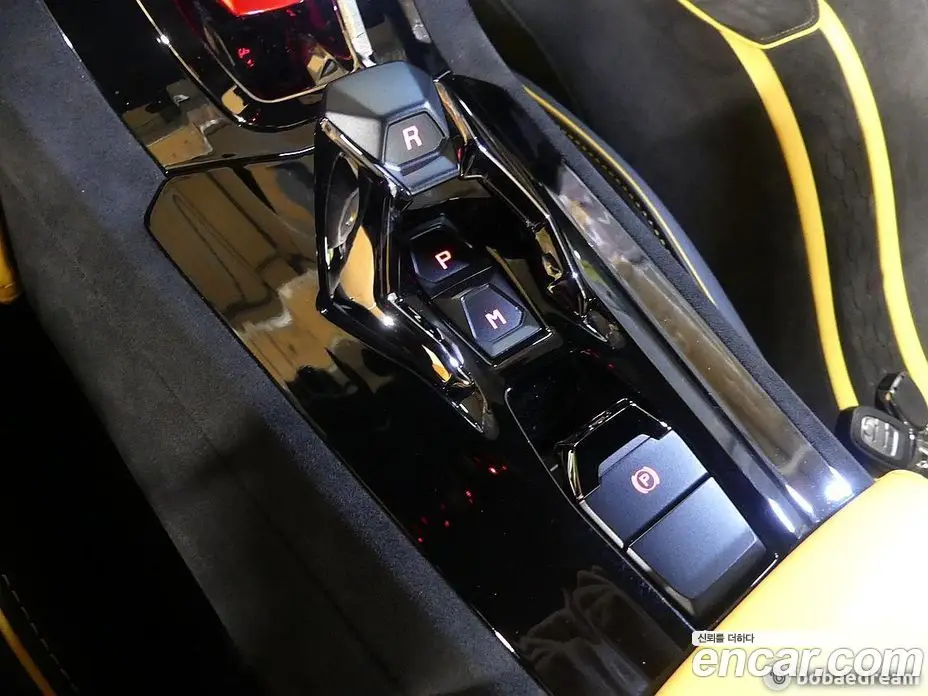 Lamborghini Huracan 2023 5.2 автомат (гидро), фото 8