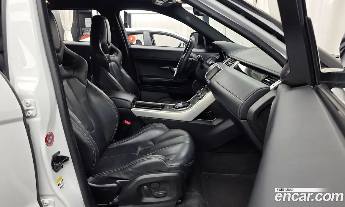 Land Rover Range Rover Evoque 2013 2.2 автомат (гидро), фото 11 Land Rover Range Rover Evoque 2013 2.2 автомат (гидро), фото 11