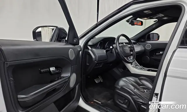 Land Rover Range Rover Evoque 2013 2.2 автомат (гидро), миниатюра 10 Land Rover Range Rover Evoque 2013 2.2 автомат (гидро), миниатюра 10