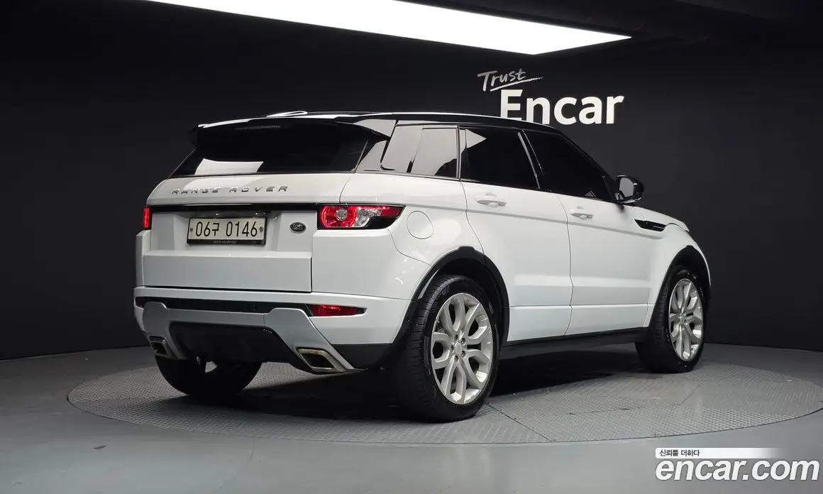 Land Rover Range Rover Evoque 2015 2.2 автомат (гидро), фото 2 Land Rover Range Rover Evoque 2015 2.2 автомат (гидро), фото 2