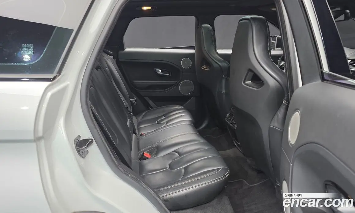 Land Rover Range Rover Evoque 2015 2.2 автомат (гидро), фото 11 Land Rover Range Rover Evoque 2015 2.2 автомат (гидро), фото 11