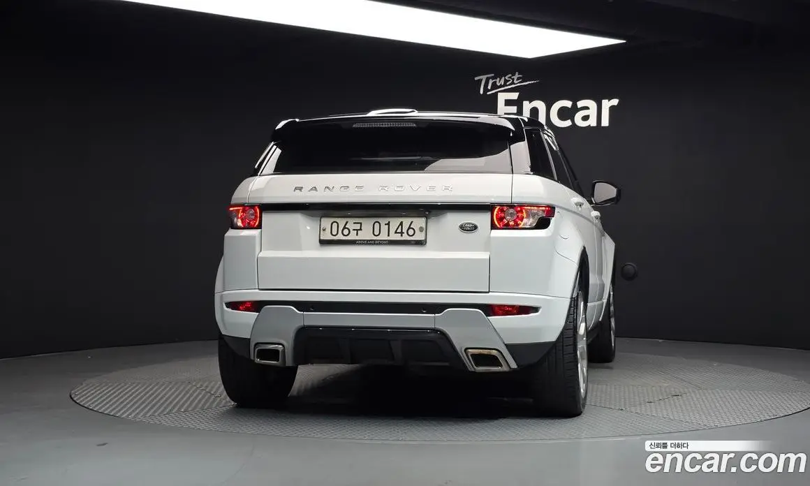 Land Rover Range Rover Evoque 2015 2.2 автомат (гидро), фото 4 Land Rover Range Rover Evoque 2015 2.2 автомат (гидро), фото 4
