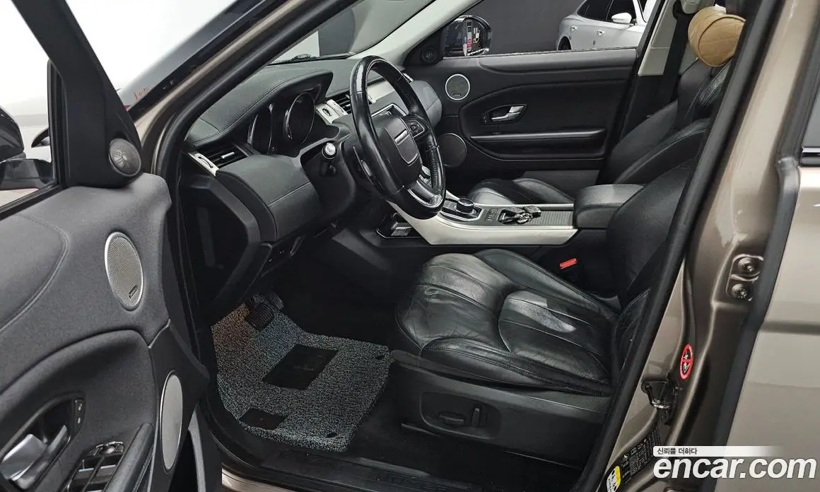 Land Rover Range Rover Evoque 2017 2.0 автомат (гидро), фото 11