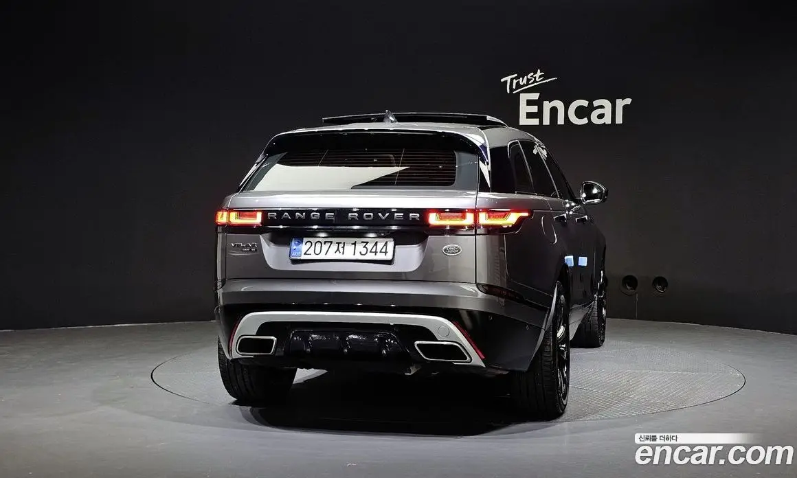 Land Rover Range Rover Velar 2017 3.0 автомат (гидро), фото 4 Land Rover Range Rover Velar 2017 3.0 автомат (гидро), фото 4