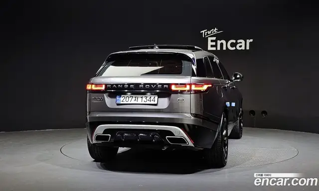 Land Rover Range Rover Velar 2017 3.0 автомат (гидро), миниатюра 4 Land Rover Range Rover Velar 2017 3.0 автомат (гидро), миниатюра 4