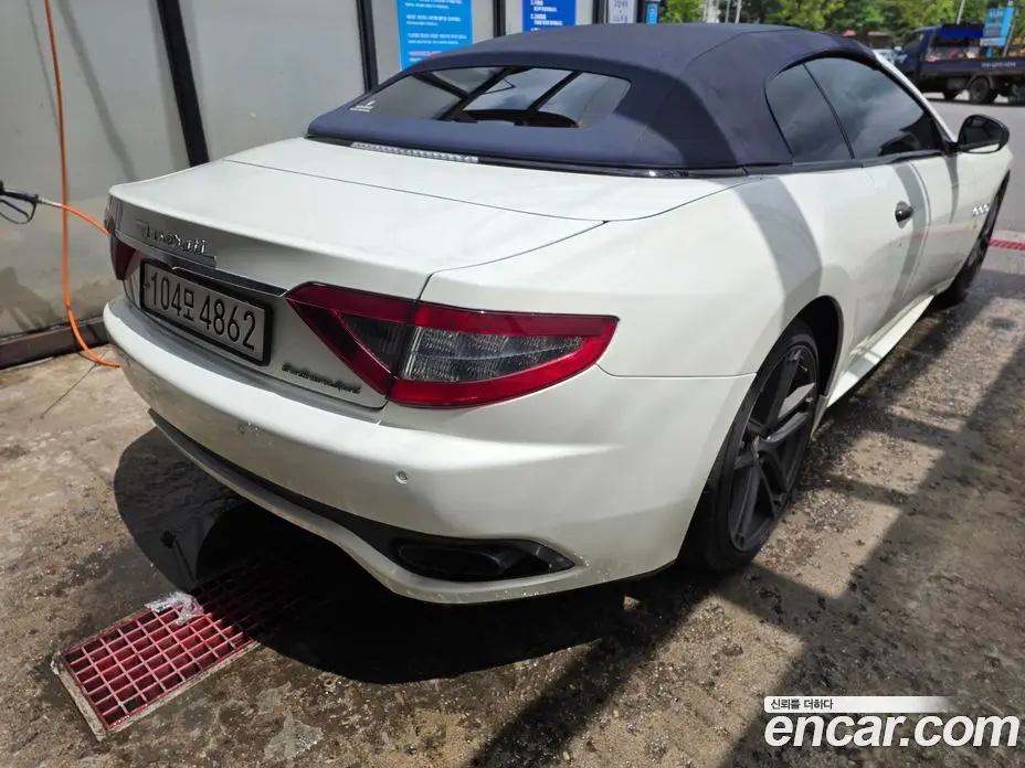 Maserati Gran Cabrio 2016 4.7 автомат (гидро), фото 2 Maserati Gran Cabrio 2016 4.7 автомат (гидро), фото 2