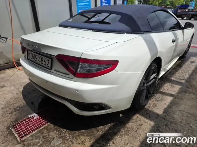 Maserati Gran Cabrio 2016 4.7 автомат (гидро), миниатюра 2 Maserati Gran Cabrio 2016 4.7 автомат (гидро), миниатюра 2