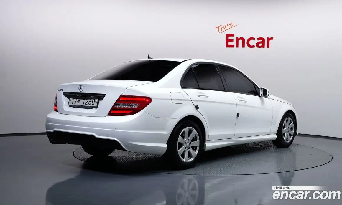 Mercedes-Benz C-Class 2013 1.8 автомат (гидро), фото 2 Mercedes-Benz C-Class 2013 1.8 автомат (гидро), фото 2
