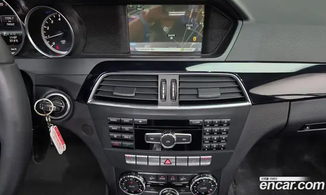 Mercedes-Benz C-Class 2013 1.8 автомат (гидро), миниатюра 12