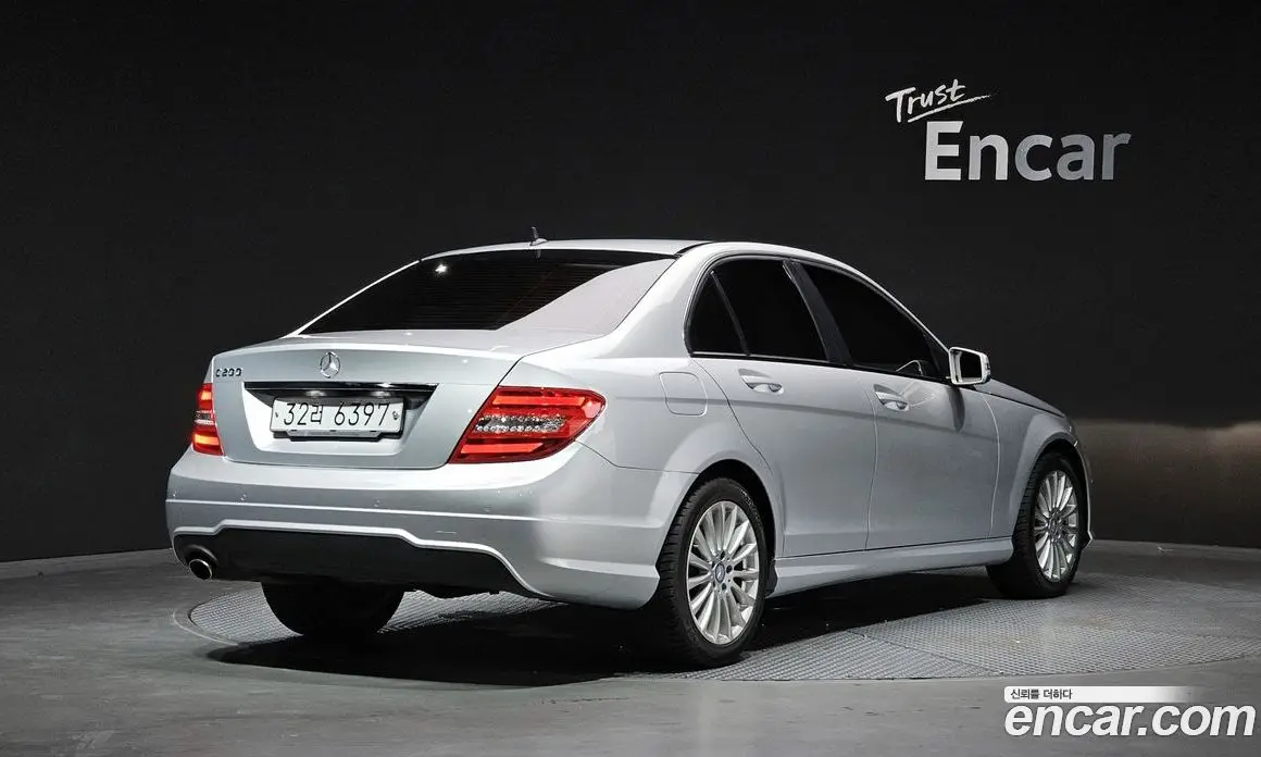 Mercedes-Benz C-Class 2013 1.8 автомат (гидро), фото 2 Mercedes-Benz C-Class 2013 1.8 автомат (гидро), фото 2