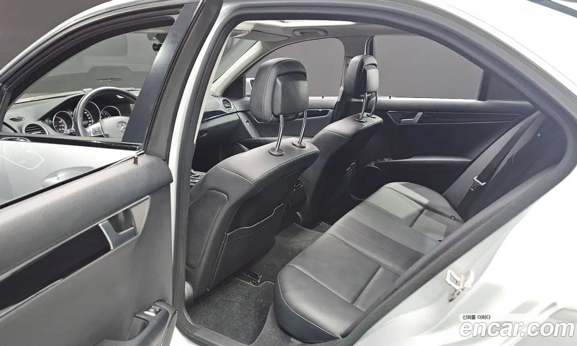 Mercedes-Benz C-Class 2013 1.8 автомат (гидро), фото 11 Mercedes-Benz C-Class 2013 1.8 автомат (гидро), фото 11