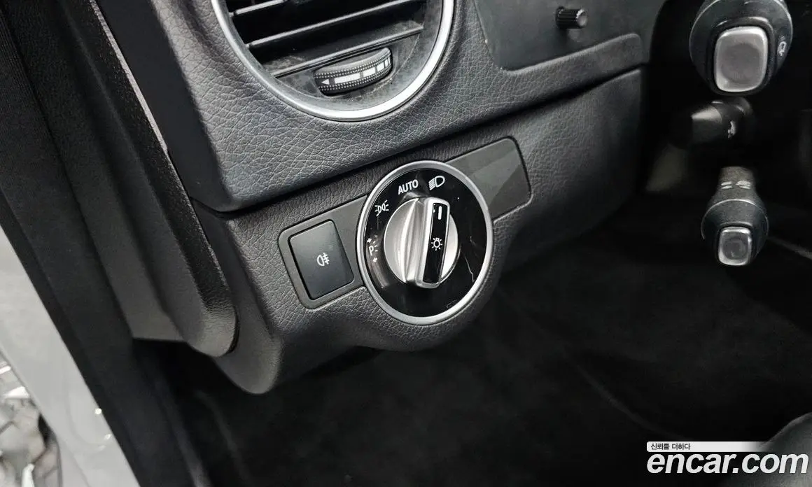 Mercedes-Benz C-Class 2013 1.8 автомат (гидро), фото 16 Mercedes-Benz C-Class 2013 1.8 автомат (гидро), фото 16