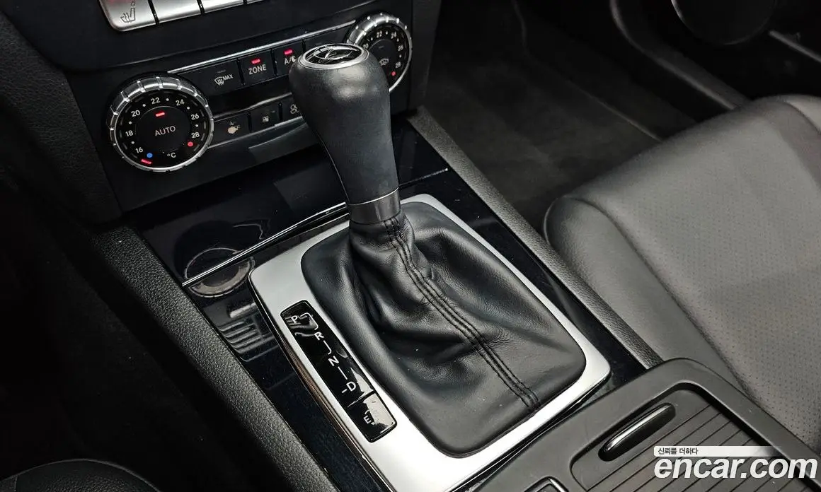 Mercedes-Benz C-Class 2013 1.8 автомат (гидро), фото 9 Mercedes-Benz C-Class 2013 1.8 автомат (гидро), фото 9