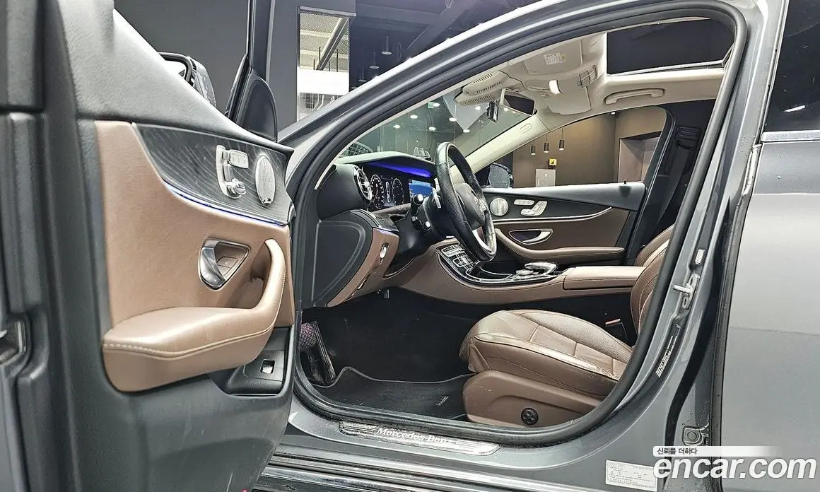 Mercedes-Benz E-Class 2018 2.0 автомат (гидро), фото 10 Mercedes-Benz E-Class 2018 2.0 автомат (гидро), фото 10