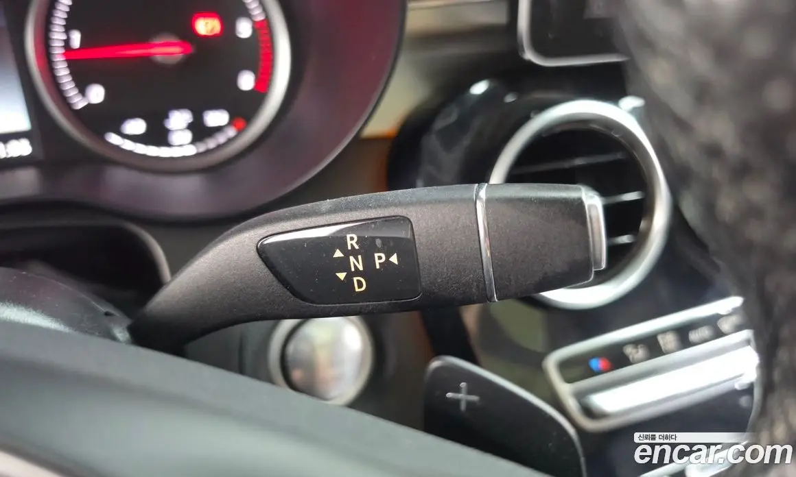 Mercedes-Benz GLC-Class 2016 2.1 автомат (гидро), фото 9 Mercedes-Benz GLC-Class 2016 2.1 автомат (гидро), фото 9