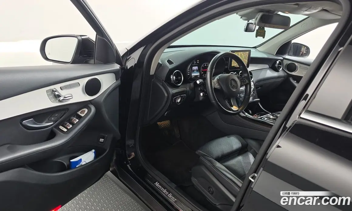 Mercedes-Benz GLC-Class 2016 2.1 автомат (гидро), фото 10 Mercedes-Benz GLC-Class 2016 2.1 автомат (гидро), фото 10
