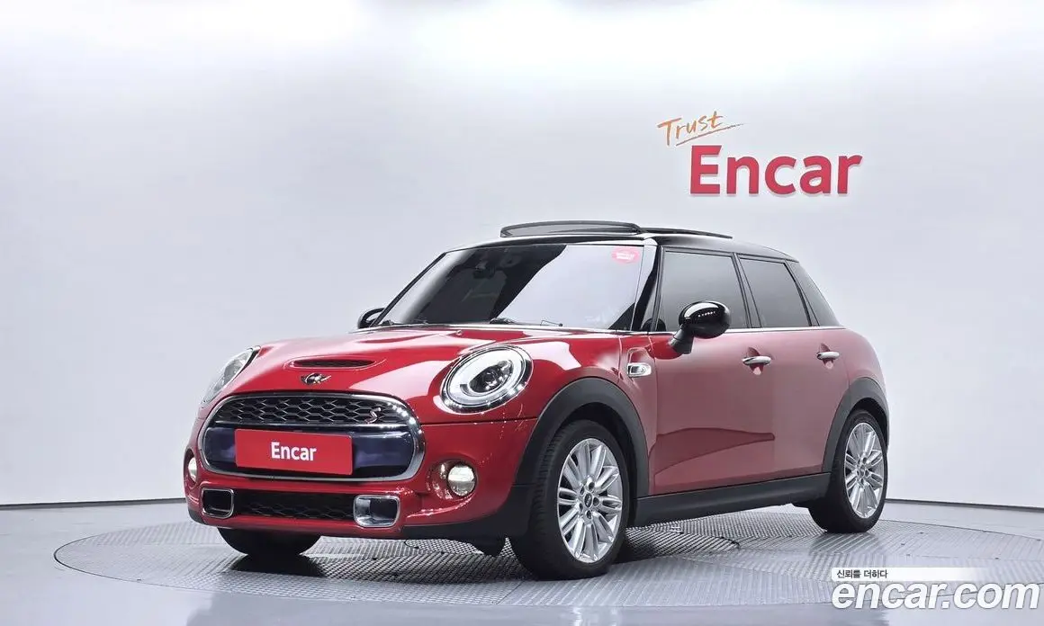 Mini Cooper 2014 2.0 автомат (гидро), фото 1 Mini Cooper 2014 2.0 автомат (гидро), фото 1
